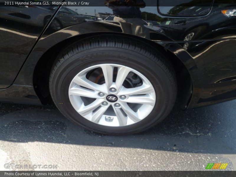 Midnight Black / Gray 2011 Hyundai Sonata GLS