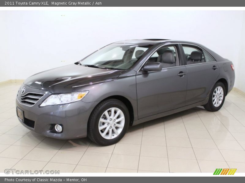 Magnetic Gray Metallic / Ash 2011 Toyota Camry XLE