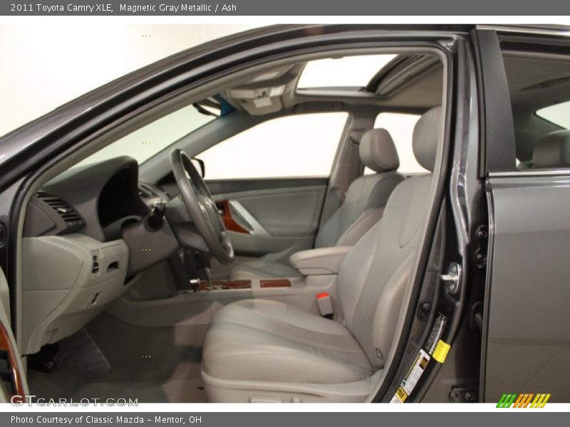 Magnetic Gray Metallic / Ash 2011 Toyota Camry XLE