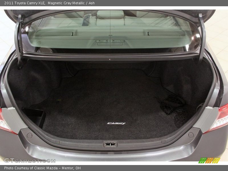 Magnetic Gray Metallic / Ash 2011 Toyota Camry XLE