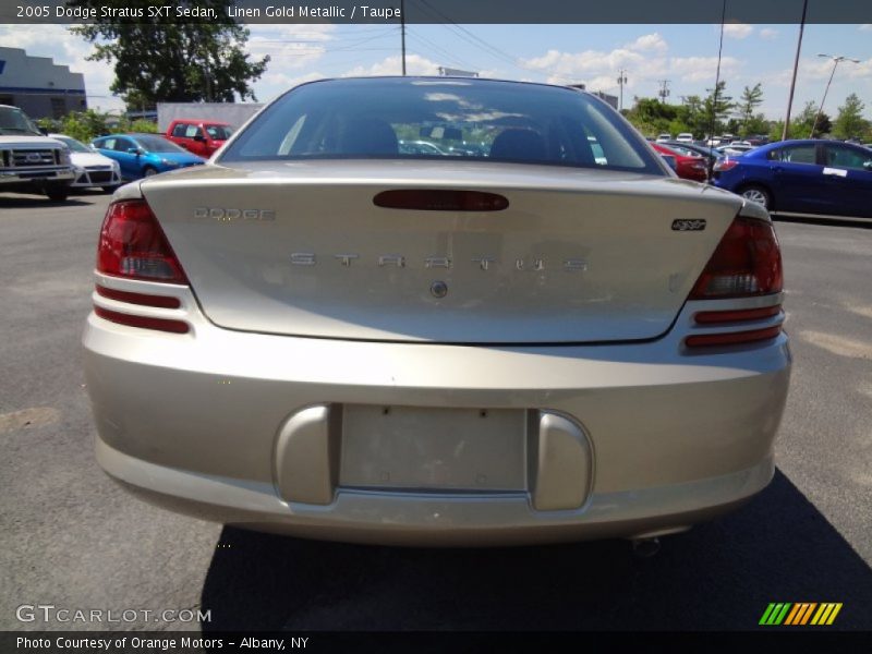 Linen Gold Metallic / Taupe 2005 Dodge Stratus SXT Sedan