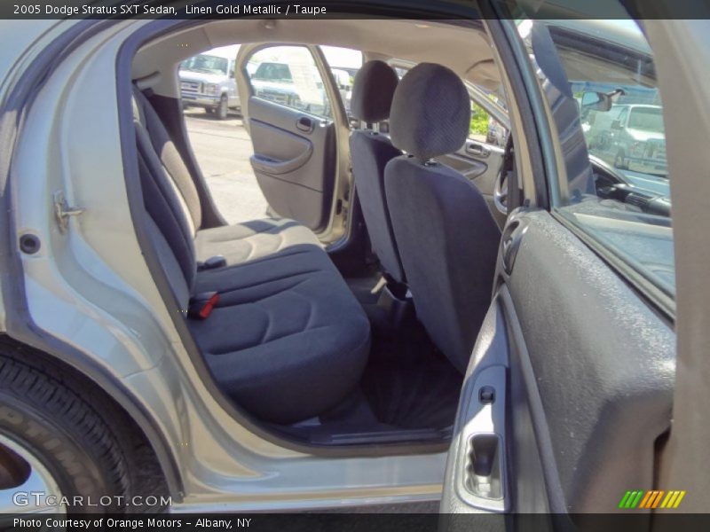 Linen Gold Metallic / Taupe 2005 Dodge Stratus SXT Sedan
