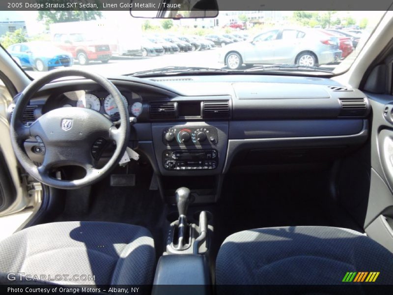 Linen Gold Metallic / Taupe 2005 Dodge Stratus SXT Sedan