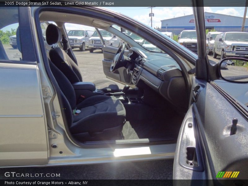 Linen Gold Metallic / Taupe 2005 Dodge Stratus SXT Sedan