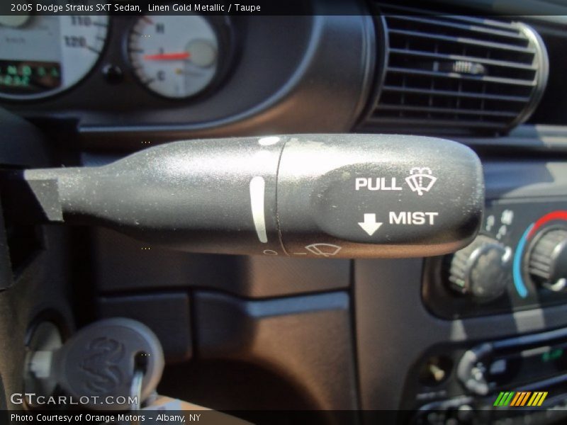 Linen Gold Metallic / Taupe 2005 Dodge Stratus SXT Sedan