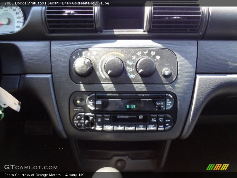 Linen Gold Metallic / Taupe 2005 Dodge Stratus SXT Sedan
