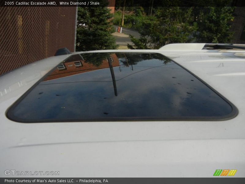 White Diamond / Shale 2005 Cadillac Escalade AWD