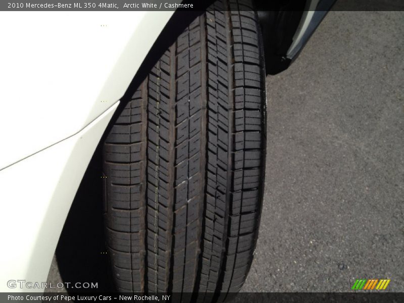 Arctic White / Cashmere 2010 Mercedes-Benz ML 350 4Matic