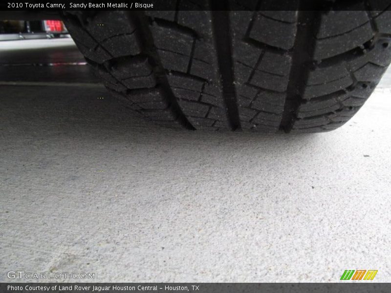 Sandy Beach Metallic / Bisque 2010 Toyota Camry