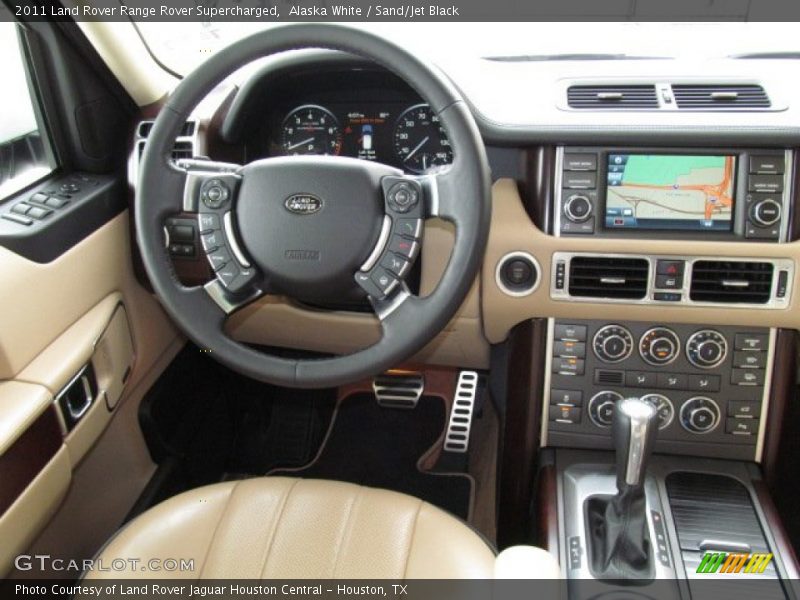 Alaska White / Sand/Jet Black 2011 Land Rover Range Rover Supercharged