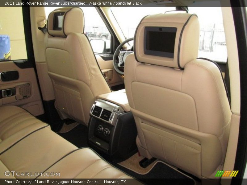 Alaska White / Sand/Jet Black 2011 Land Rover Range Rover Supercharged