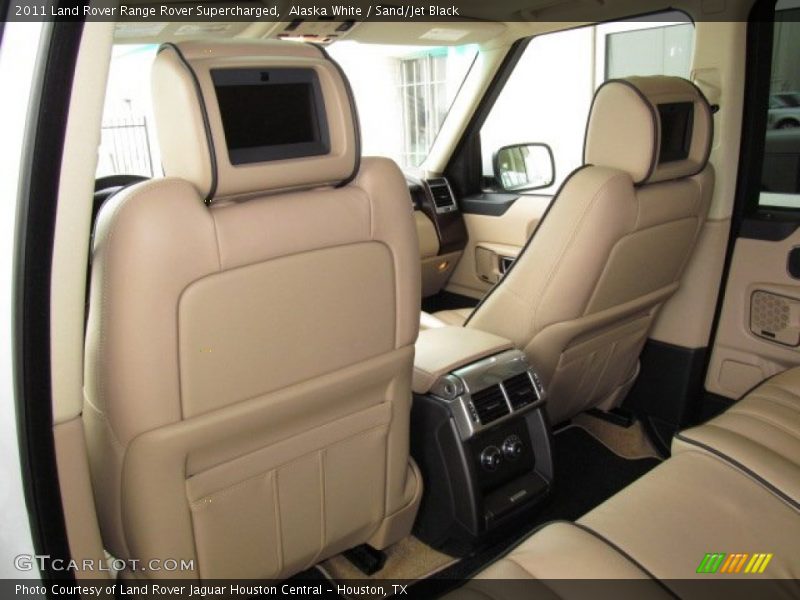 Alaska White / Sand/Jet Black 2011 Land Rover Range Rover Supercharged