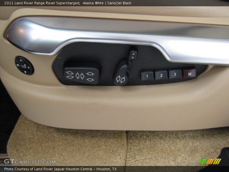 Alaska White / Sand/Jet Black 2011 Land Rover Range Rover Supercharged