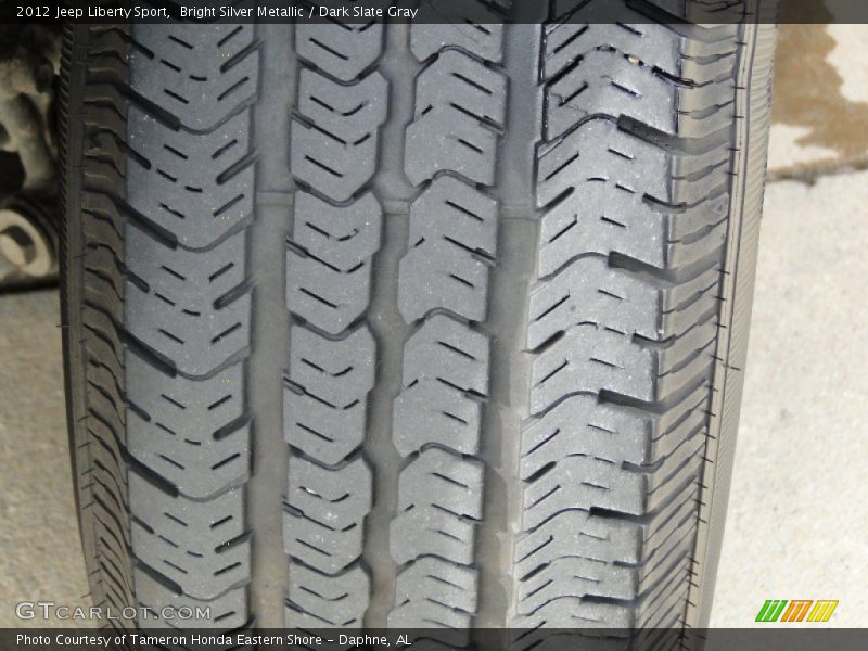 Bright Silver Metallic / Dark Slate Gray 2012 Jeep Liberty Sport