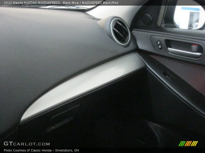 Black Mica / MAZDASPEED Black/Red 2012 Mazda MAZDA3 MAZDASPEED3
