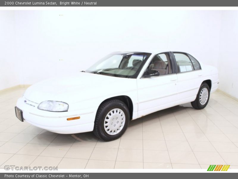Bright White / Neutral 2000 Chevrolet Lumina Sedan