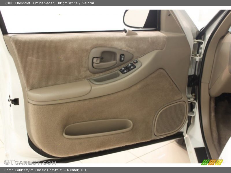 Bright White / Neutral 2000 Chevrolet Lumina Sedan