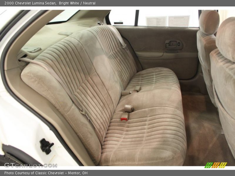 Bright White / Neutral 2000 Chevrolet Lumina Sedan