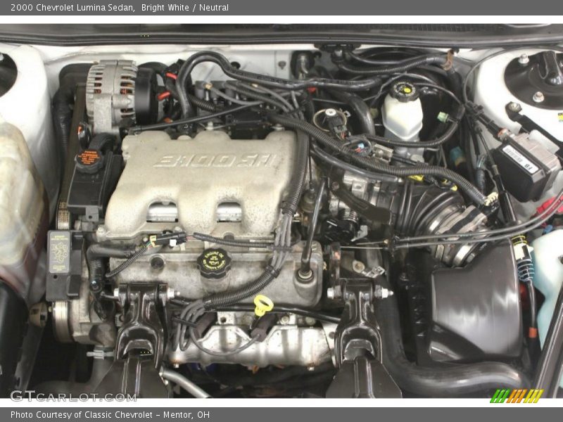 Bright White / Neutral 2000 Chevrolet Lumina Sedan
