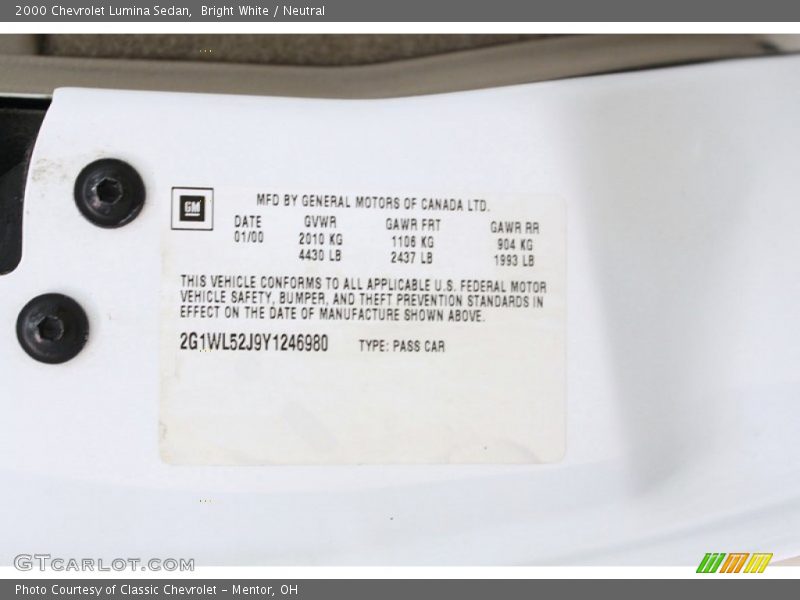 Bright White / Neutral 2000 Chevrolet Lumina Sedan