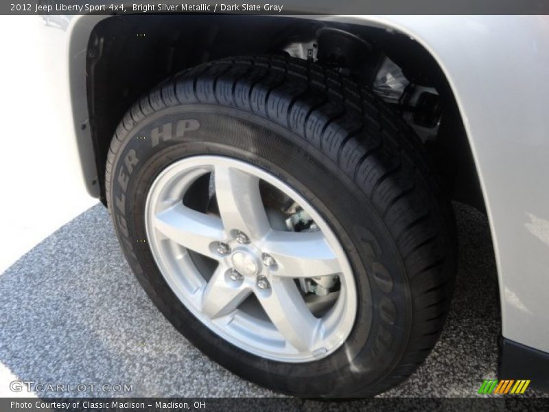 Bright Silver Metallic / Dark Slate Gray 2012 Jeep Liberty Sport 4x4