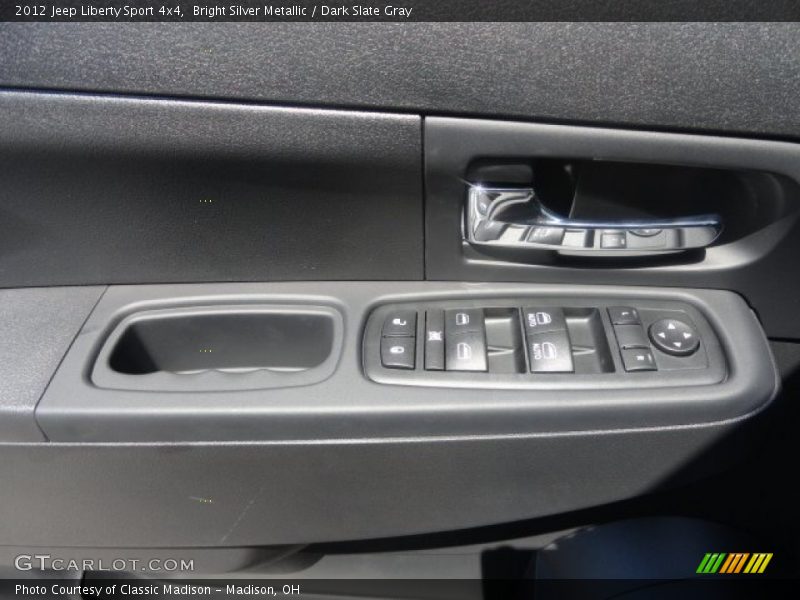 Bright Silver Metallic / Dark Slate Gray 2012 Jeep Liberty Sport 4x4