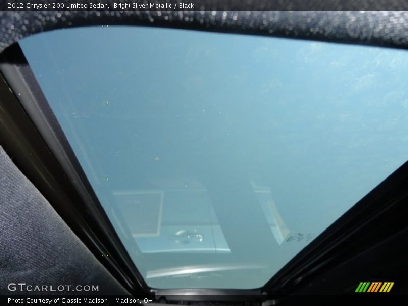 Bright Silver Metallic / Black 2012 Chrysler 200 Limited Sedan