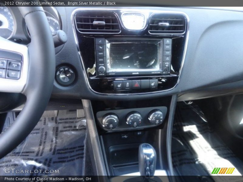 Bright Silver Metallic / Black 2012 Chrysler 200 Limited Sedan