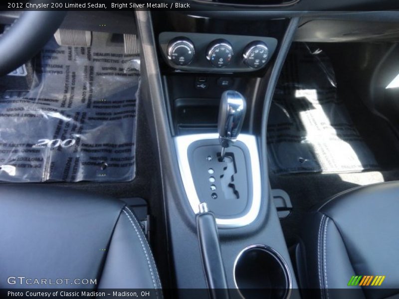 Bright Silver Metallic / Black 2012 Chrysler 200 Limited Sedan