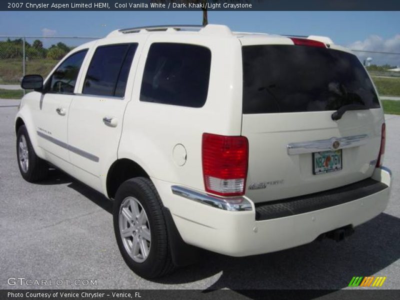 Cool Vanilla White / Dark Khaki/Light Graystone 2007 Chrysler Aspen Limited HEMI