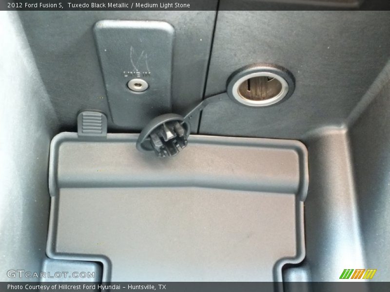 Tuxedo Black Metallic / Medium Light Stone 2012 Ford Fusion S