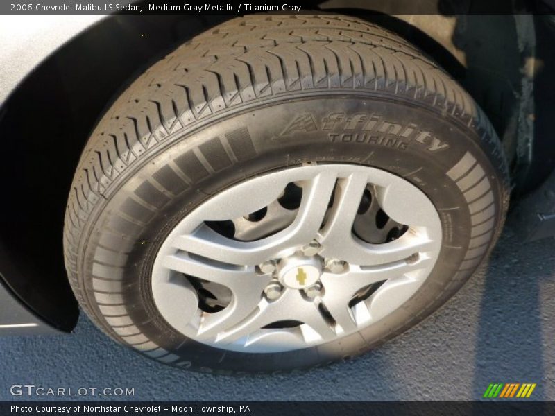 Medium Gray Metallic / Titanium Gray 2006 Chevrolet Malibu LS Sedan