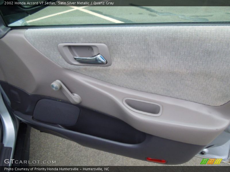 Satin Silver Metallic / Quartz Gray 2002 Honda Accord VP Sedan