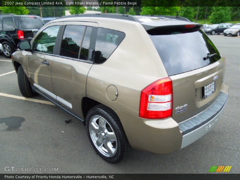 Light Khaki Metallic / Pastel Pebble Beige 2007 Jeep Compass Limited 4x4