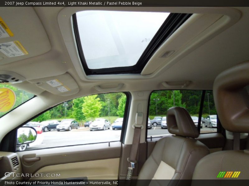 Light Khaki Metallic / Pastel Pebble Beige 2007 Jeep Compass Limited 4x4