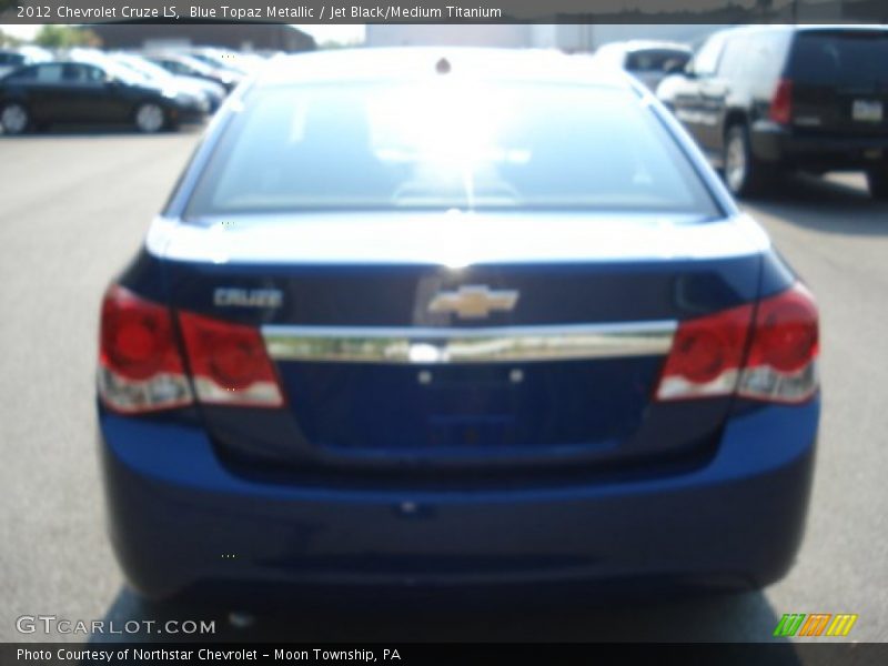 Blue Topaz Metallic / Jet Black/Medium Titanium 2012 Chevrolet Cruze LS