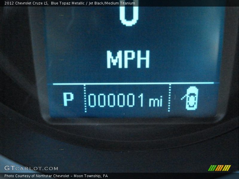 Blue Topaz Metallic / Jet Black/Medium Titanium 2012 Chevrolet Cruze LS