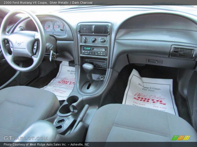 Silver Metallic / Dark Charcoal 2000 Ford Mustang V6 Coupe