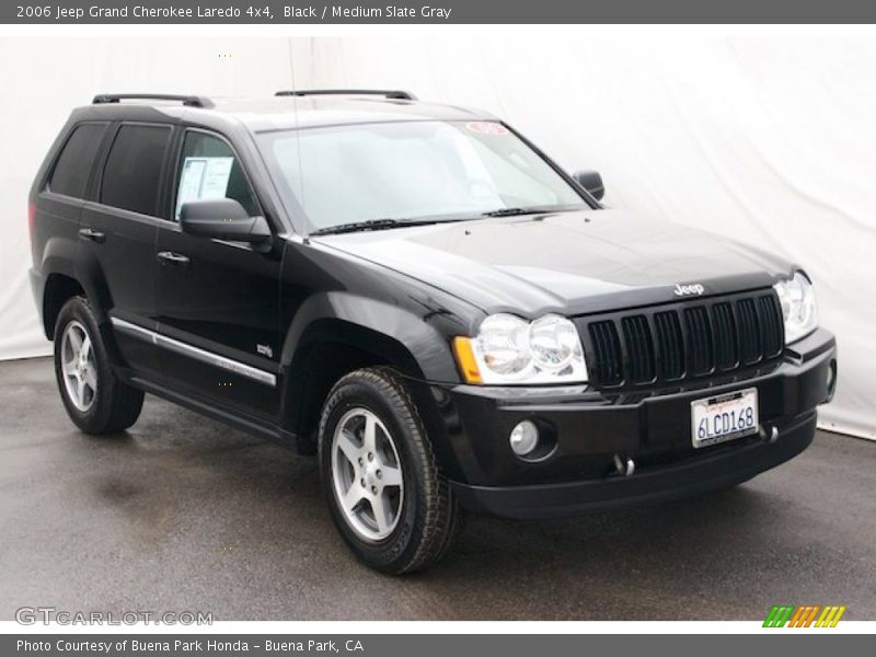 Black / Medium Slate Gray 2006 Jeep Grand Cherokee Laredo 4x4