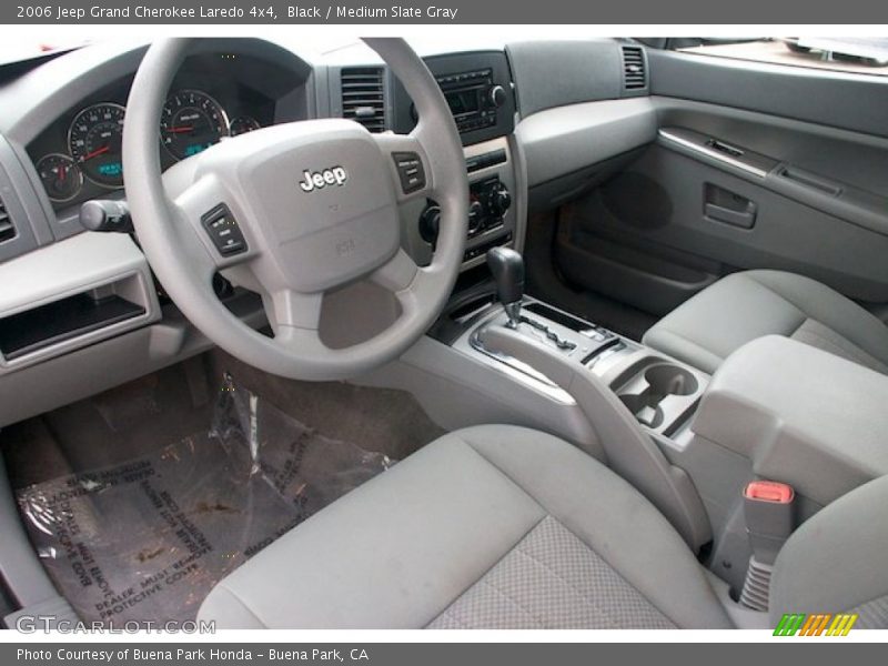 Black / Medium Slate Gray 2006 Jeep Grand Cherokee Laredo 4x4