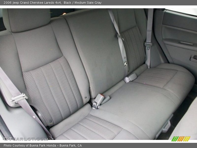 Black / Medium Slate Gray 2006 Jeep Grand Cherokee Laredo 4x4