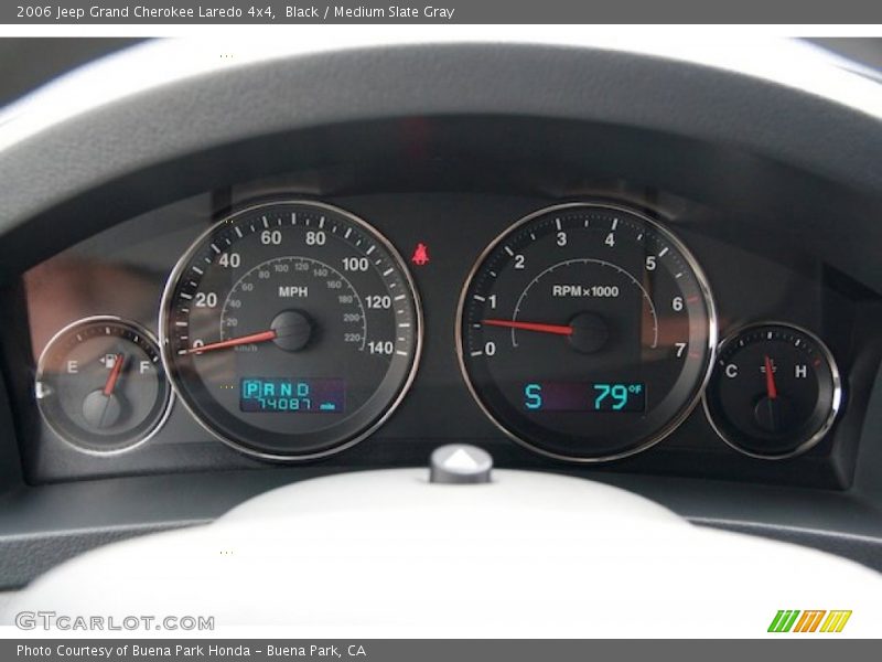 Black / Medium Slate Gray 2006 Jeep Grand Cherokee Laredo 4x4