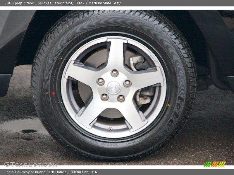 Black / Medium Slate Gray 2006 Jeep Grand Cherokee Laredo 4x4