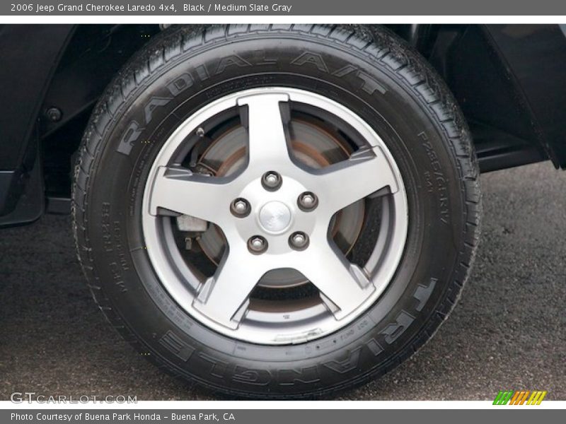 Black / Medium Slate Gray 2006 Jeep Grand Cherokee Laredo 4x4