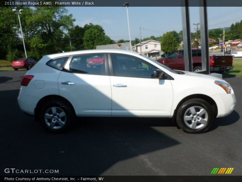Phantom White / Black 2010 Nissan Rogue S AWD