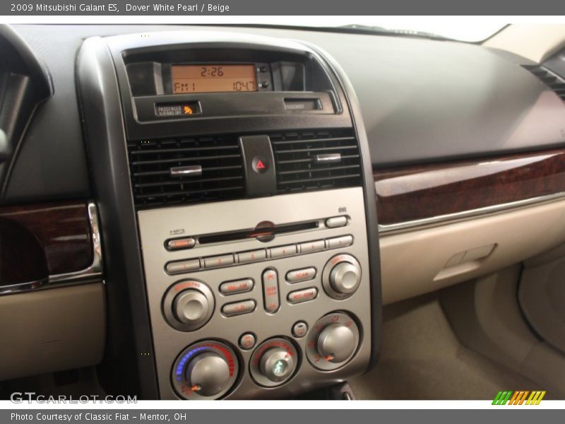 Dover White Pearl / Beige 2009 Mitsubishi Galant ES