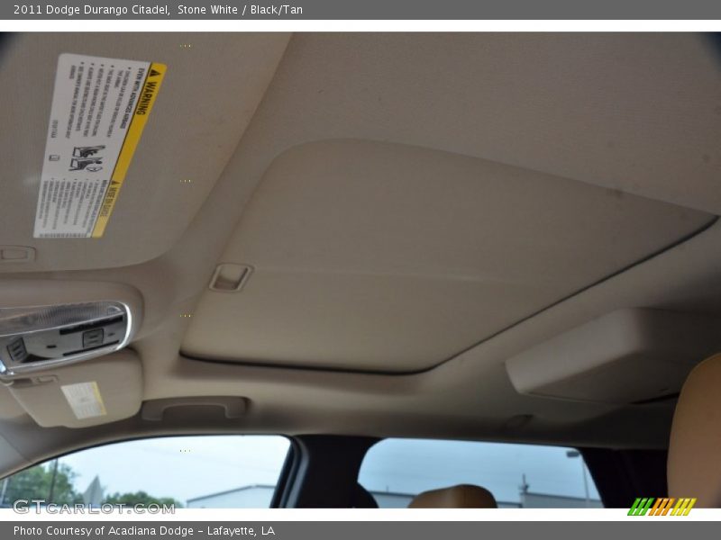 Stone White / Black/Tan 2011 Dodge Durango Citadel