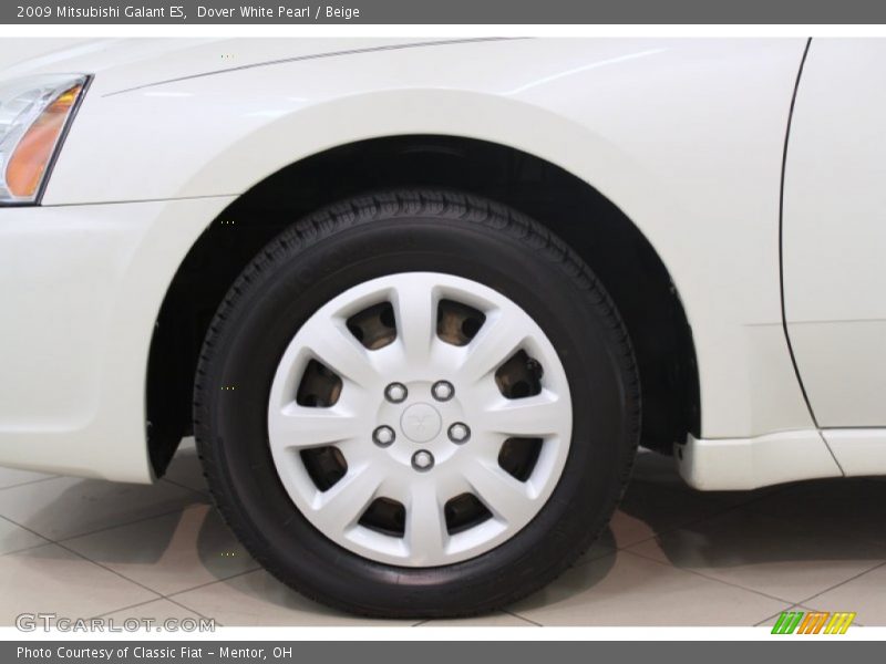 Dover White Pearl / Beige 2009 Mitsubishi Galant ES