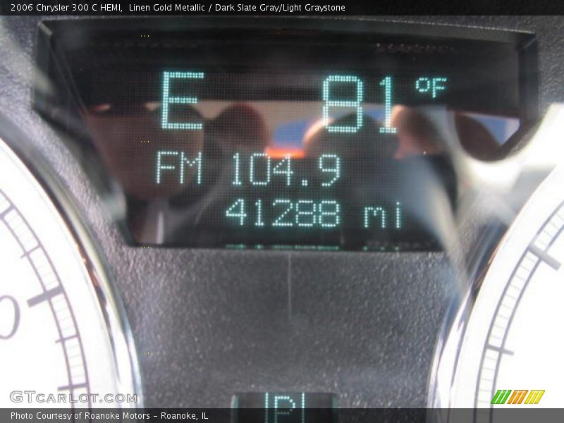 Linen Gold Metallic / Dark Slate Gray/Light Graystone 2006 Chrysler 300 C HEMI