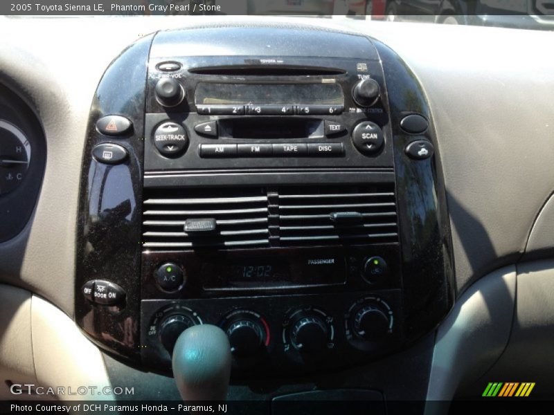 Phantom Gray Pearl / Stone 2005 Toyota Sienna LE